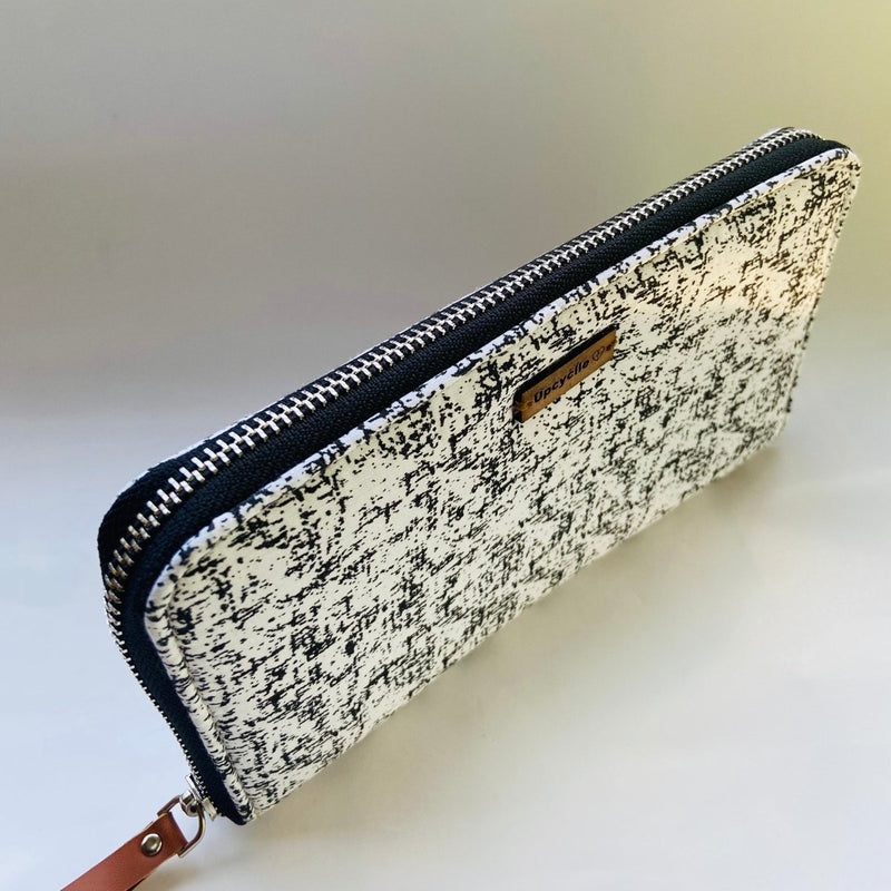 Buy Eco-Friendly Hand-made Wallet - Classsic Black and White | Shop Verified Sustainable Travel Accessories on Brown Living™
