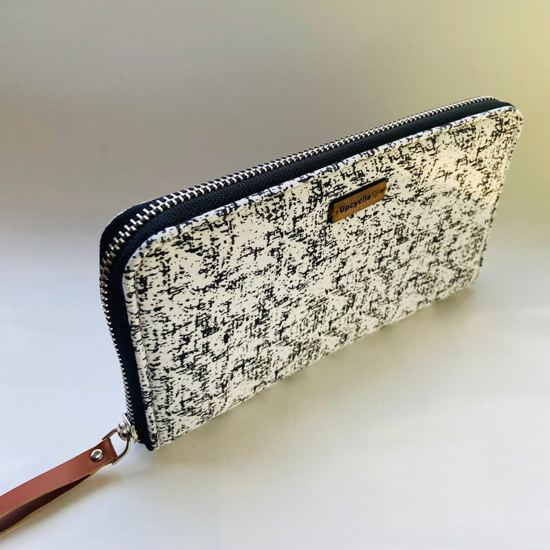 Buy Eco-Friendly Hand-made Wallet - Classsic Black and White | Shop Verified Sustainable Travel Accessories on Brown Living™