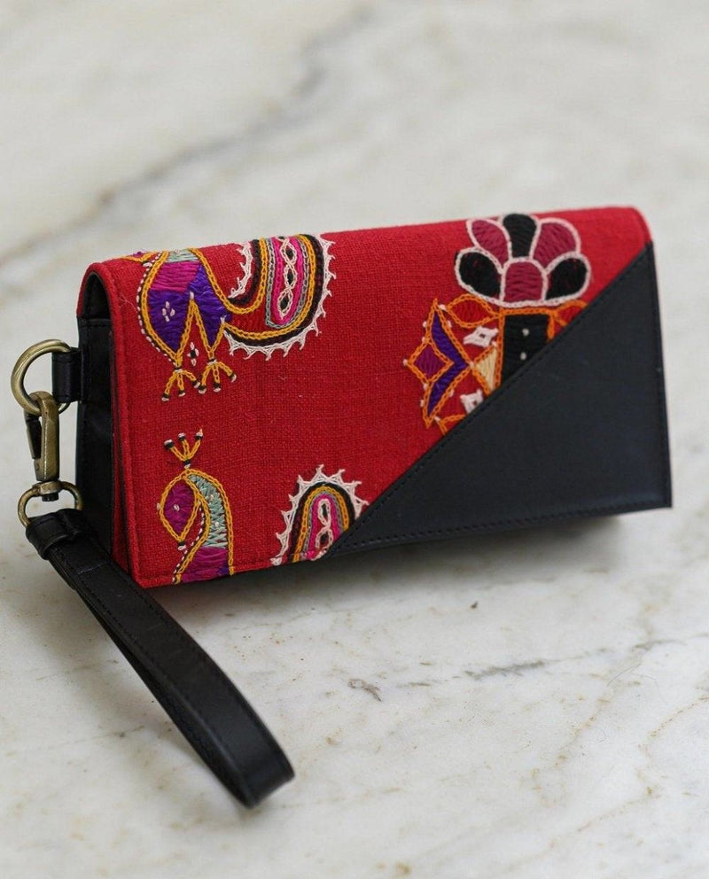 Buy Eila Wristlet | Shop Verified Sustainable Womens Handbag on Brown Living™