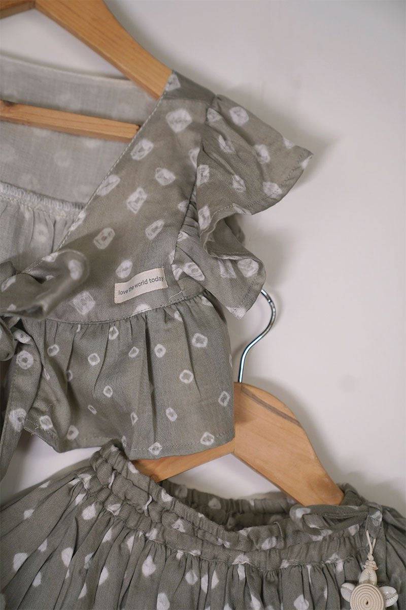 Buy Flying High Bandhani Tie Up Top And High Low Skirt Co-Ord Set In Grey | Shop Verified Sustainable Kids Ethnic Sets on Brown Living™