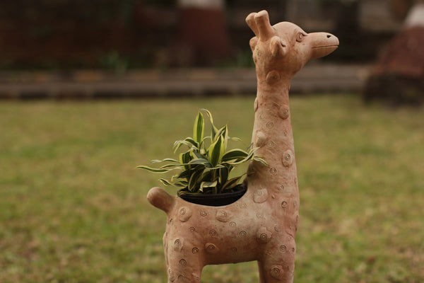 Giraffe Earthern Planter (Small) | Verified Sustainable Pots & Planters on Brown Living™