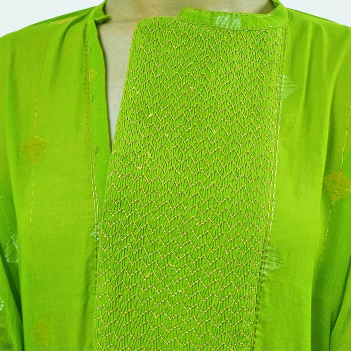 Green Jamdani Kurta – Womens Kurta by Sonica Sarna available on Brown Living™. S . SKU: 274 - 14382 - SSD - 128. Img 2.