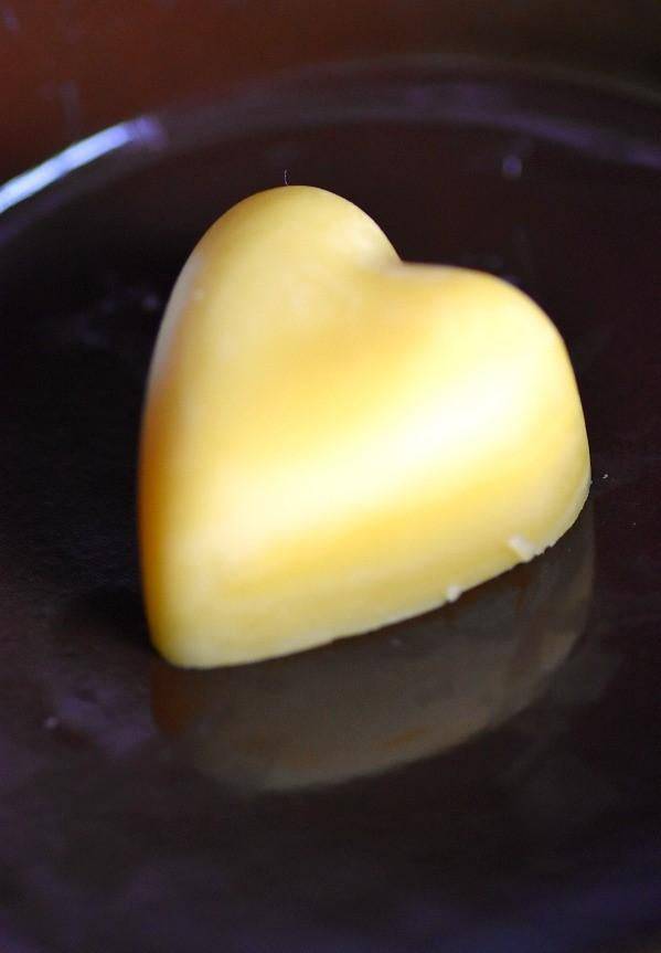 Buy Heart Cinnamon Wax Melts - Pack of 7 | Shop Verified Sustainable Candles & Fragrances on Brown Living™