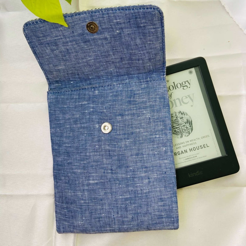 Buy Kindle Sleeve-Fits all Kindle Paperwhite Gen 1 to 11, Kindle Oasis, Amazon Fire Tab- Waves | Shop Verified Sustainable Tech Accessories on Brown Living™