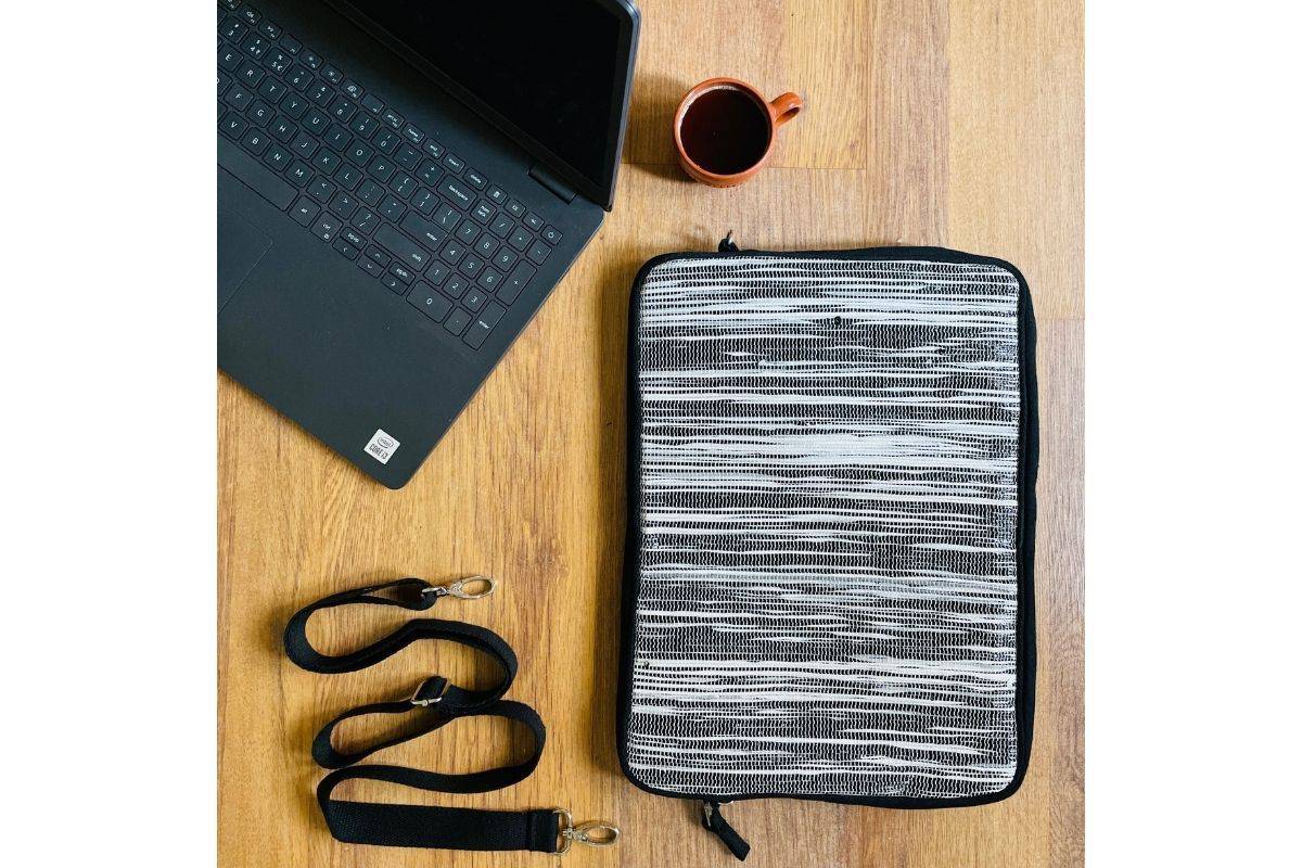 Laptop Sleeve with Belt 14" | Verified Sustainable by Brown Living™