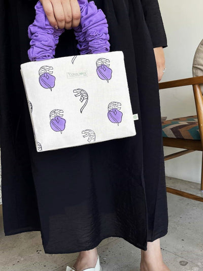 Lavender Dot Scrunchie Tote Bag in Organic Cotton – Hair Styling on Brown Living™. SKU: TCC - AW22 - 141_24BL6644. Img 5.