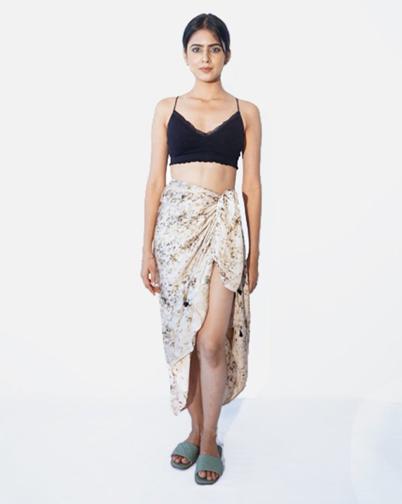 Buy Moyenne Sarong | Shop Verified Sustainable Womens Skirt on Brown Living™