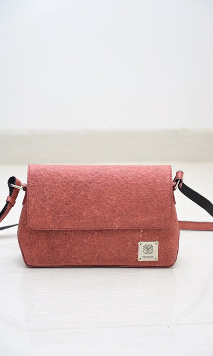 Natural Cross - Body Bag | Made of coconut leather | Verified Sustainable by Brown Living™