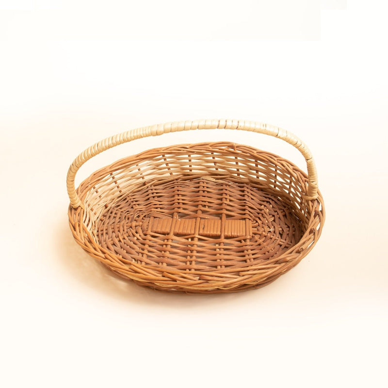 Amazon.com: Oypeip Wicker Basket Gift Baskets Empty Oval Willow Woven  Picnic Basket Easter Candy Basket Large Storage Basket Wine Basket with  Handle Egg Gathering Wedding Basket 15