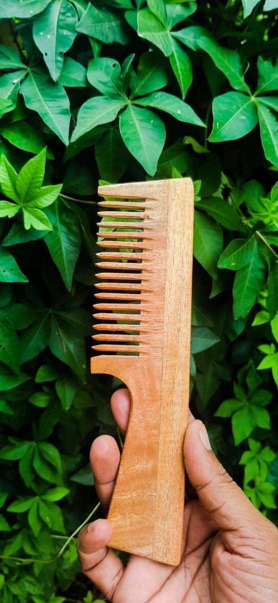 Neem comb with handle - large : pack of 4 | Verified Sustainable by Brown Living™