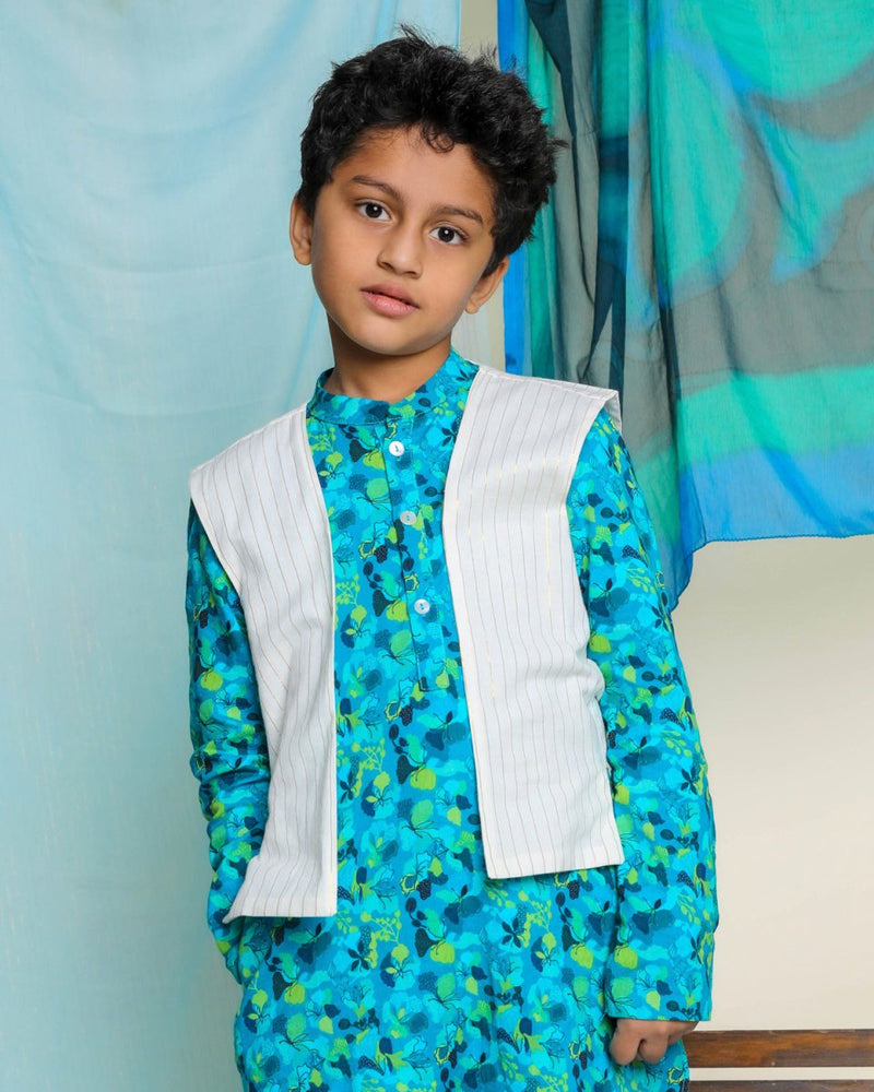 Buy Nilmohar Kurta with Juui Jacket and Churidaar Set | Blue & White | Shop Verified Sustainable Kids Ethnic Sets on Brown Living™