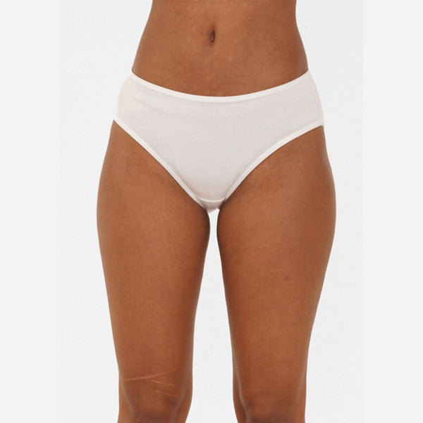 Organic Cotton Hipsters- White (Pack of 3) | Verified Sustainable Womens Underwear on Brown Living™