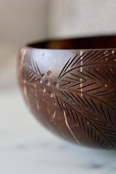 Palm Leaf Jumbo Coconut Bowl - 900 ML, 1 Bowl with Spoon and Fork – Serving Set on Brown Living™. SKU: 173 - 13435 - THENGA17. Img 2.