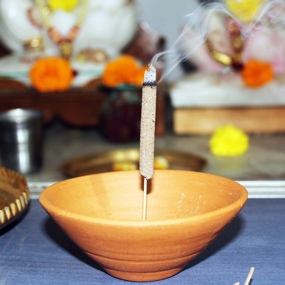 Plato' Incense Stick Stand with Pure Dhuna (Natural Resin) - 100pcs | Verified Sustainable by Brown Living™