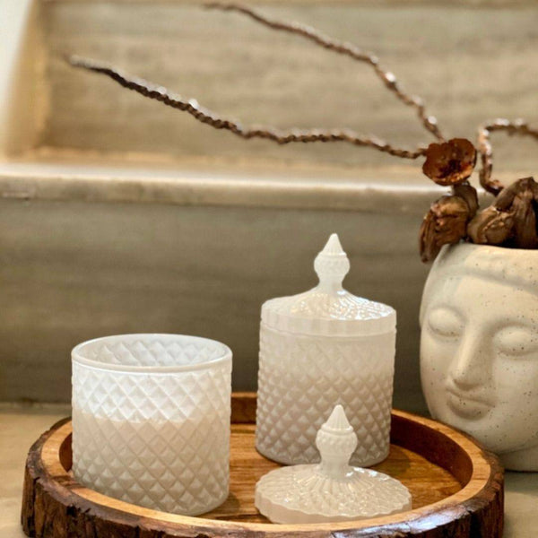 Buy Queen | Blanc Candle | Shop Verified Sustainable Products on Brown Living