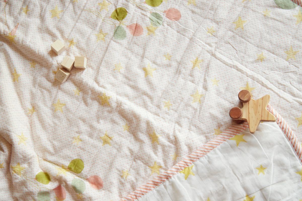 Quilt - I Am Going To The Circus - Peach | Verified Sustainable by Brown Living™