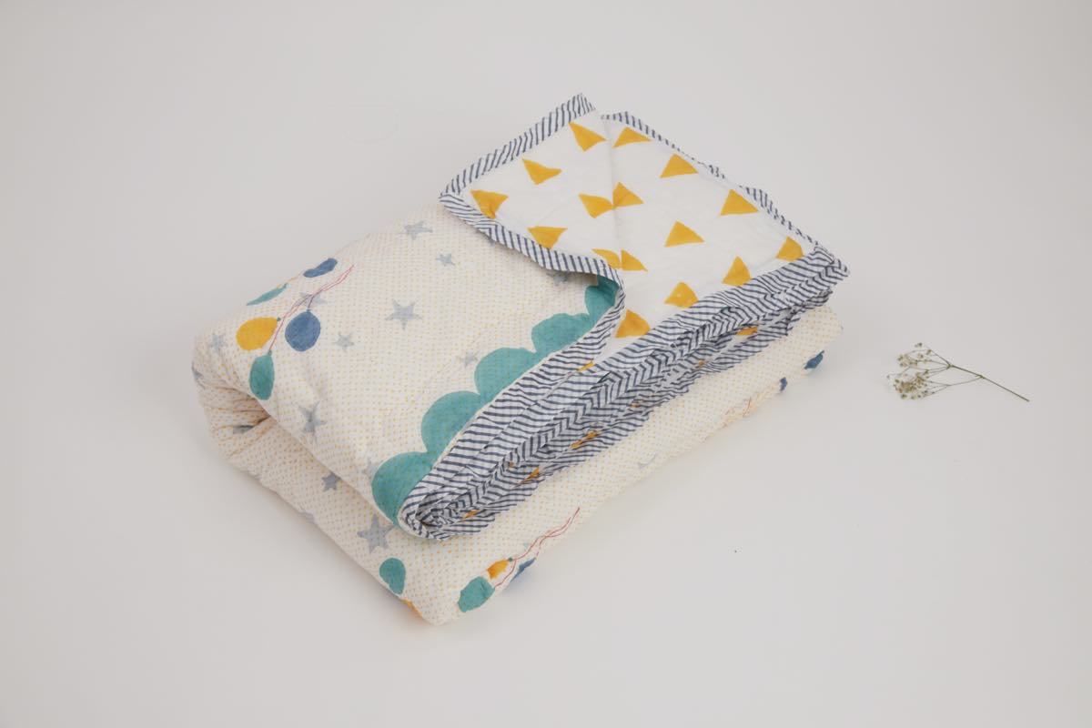 Quilt - I Am Going To The Circus - Teal | Verified Sustainable by Brown Living™