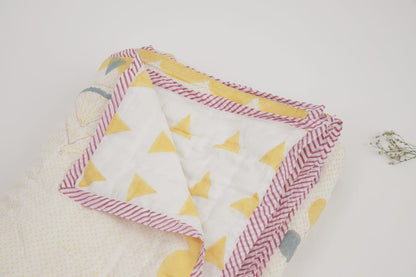 Quilt - I Am Going To The Circus - Yellow | Verified Sustainable by Brown Living™