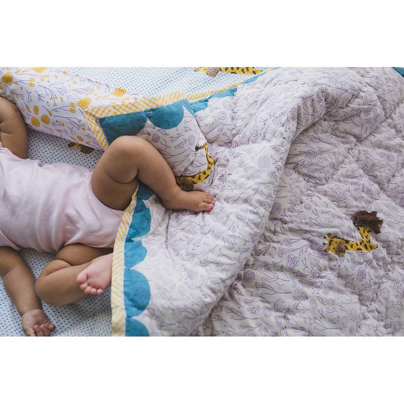 Buy Quilt - My Best Friend Gira The Giraffe | Shop Verified Sustainable Bed Linens on Brown Living™