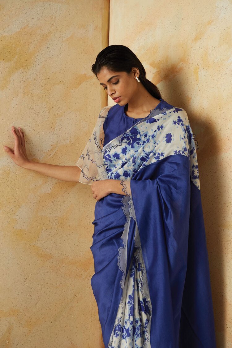 Sara Saree – Womens Saree on Brown Living™. SKU: 238 - 18283 - KAN - AP - 22S52 - OS. Img 4.