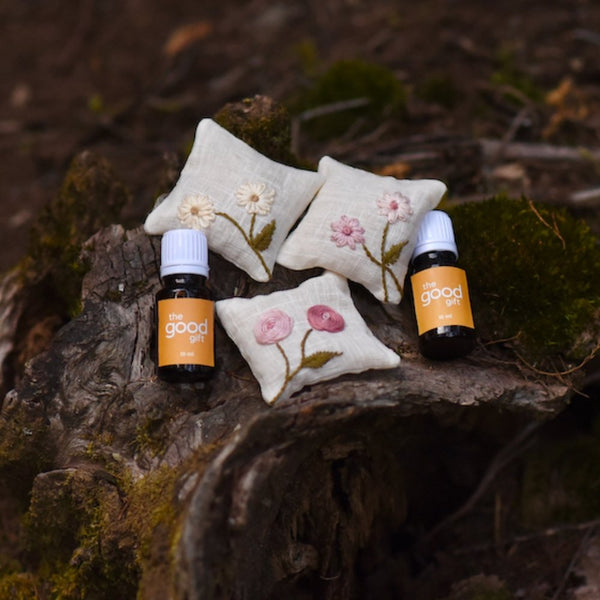 Buy Devi White Set of 3 Aroma Pouches with 2 Essential Oil Bottles | Shop Verified Sustainable Essential Oils on Brown Living™