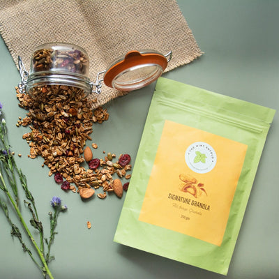 Signature Granola | Healthy Gluten Free Granola – Cereal & Meusli on Brown Living™. SKU: TME - 01 - 250. Img 1.