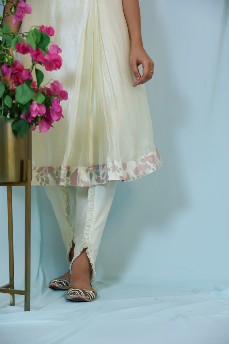 Silk embroidered placket kurta with dhoti pants | Verified Sustainable by Brown Living™