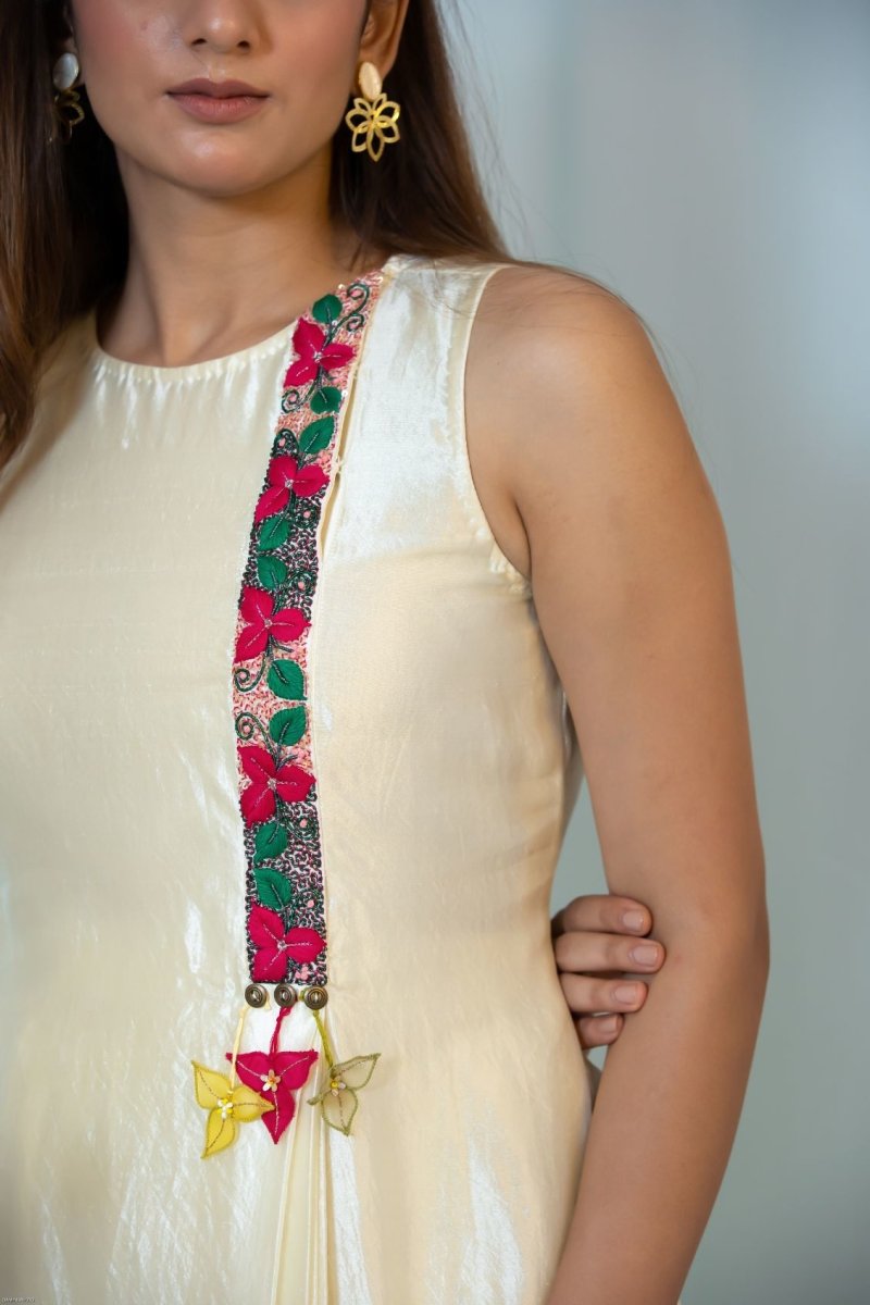 Buy Silk embroidered placket kurta with dhoti pants | Shop Verified Sustainable Products on Brown Living