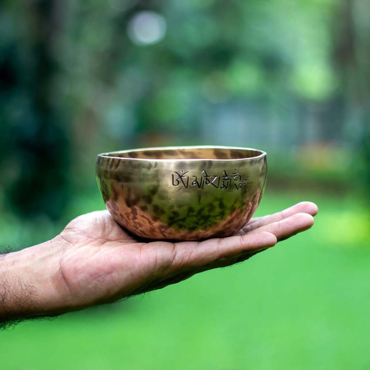 Singing Bowl Handmade Full moon - 5" | Verified Sustainable by Brown Living™