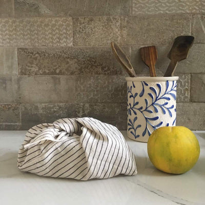 Set of 2 Bento Bag - 2 knot bags in organic Kala Cotton for Veggies & Fruit, Wrapping Roti, Packing lunch box – Fridge Vegetable Bags on Brown Living™. SKU: UC - 77 / TANUKA_BENTO_M_Black. Img 5.