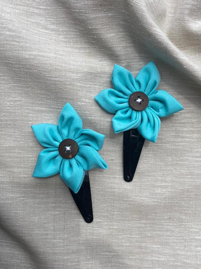 Buy Upcycled Blue regular flower Clip Set | Shop Verified Sustainable Womens Accessories on Brown Living™