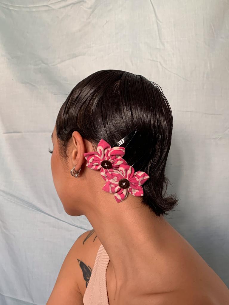 Buy Upcycled Pink Regular flower clip Set | Shop Verified Sustainable Hair Styling on Brown Living™