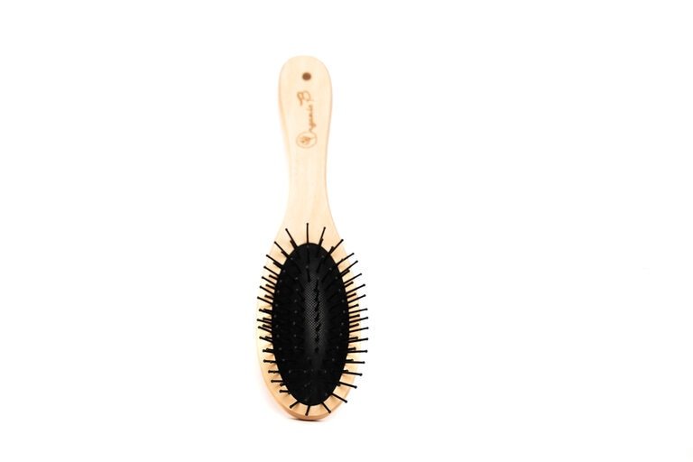Volumonising & Anti-frizz Eco-strong Teak Paddle hairbrush | Oval, Small | Verified Sustainable Personal care on Brown Living™