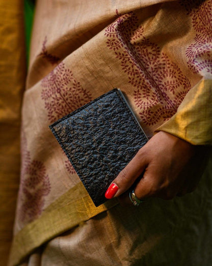 Xisha Wallet - Black | Verified Sustainable by Brown Living™