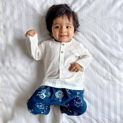 Zoo Bag - Zoo And White Kurta with Zoo Pants – Kids Daywear Sets on Brown Living™. SKU: 186 - 06154 - ZOO - WHT - KURPJ1. Img 3.